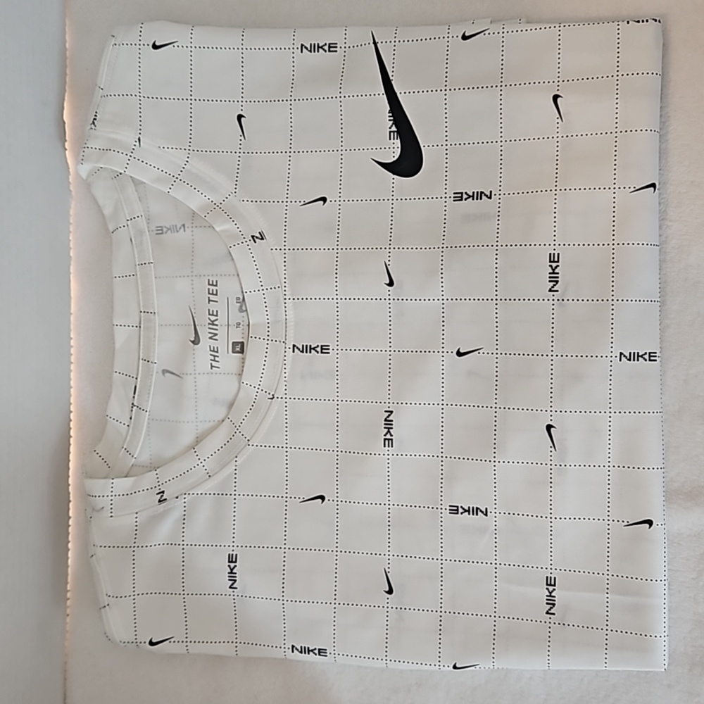 Nike | Men's DRI-FIT White/Black Logo Short Sleeve Active Performance Tee Sz XL